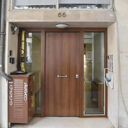 Koukaki House Apartment